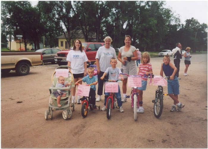 Shawna North, Jan North, Laura North Martin back row

front row, Clay North, Logan North, Brandon North, Sara Martin, Aidan Martin